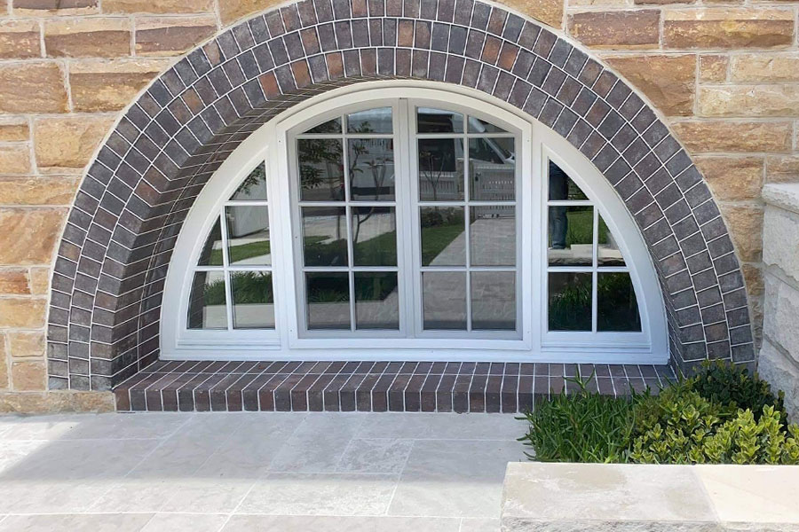 Curved Window - fixed and tilt & turn - with colonial bars
