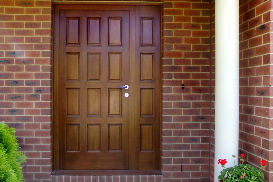 Traditional entrance door Traditional entrance door